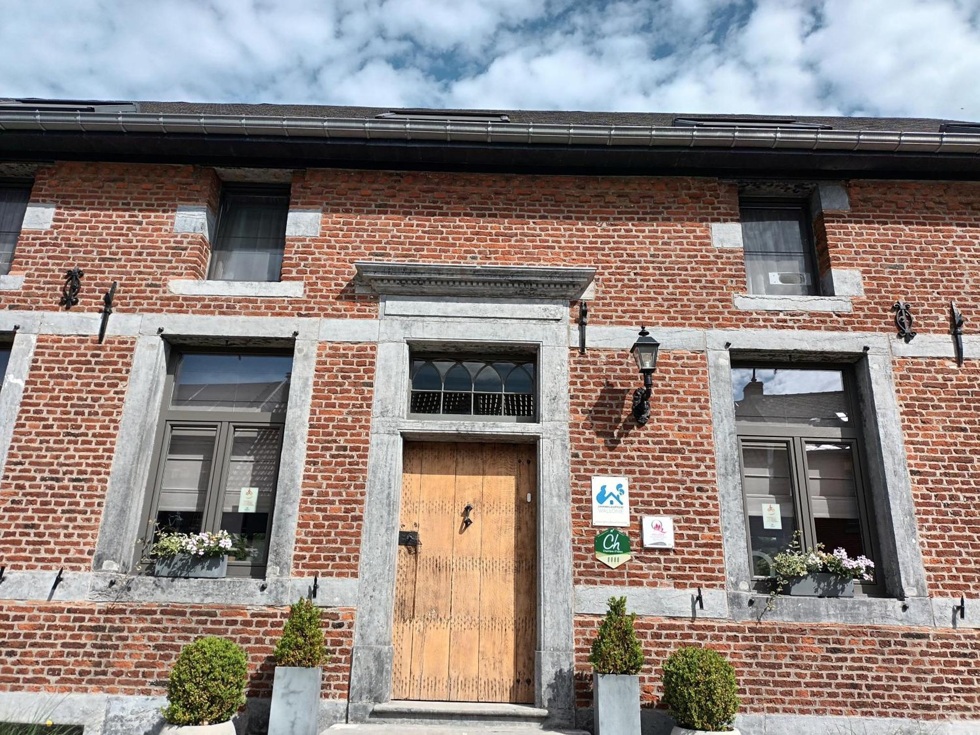 Le Relais De La Motte Bed & Breakfast Soignies Екстериор снимка